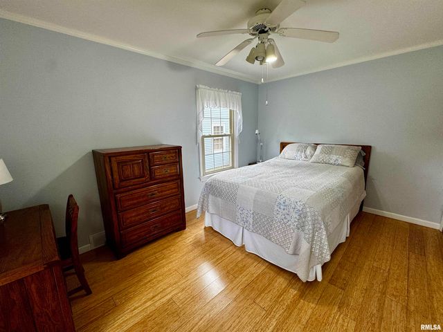 414 W RIDGEMONT Road, Peoria, IL 61614