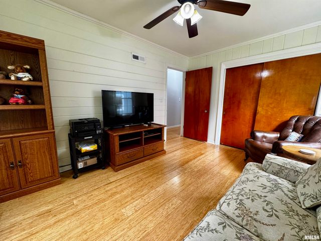 414 W RIDGEMONT Road, Peoria, IL 61614
