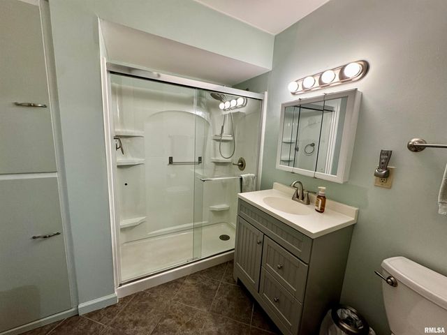 414 W RIDGEMONT Road, Peoria, IL 61614
