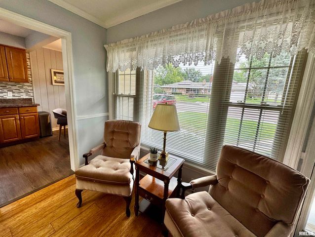 414 W RIDGEMONT Road, Peoria, IL 61614