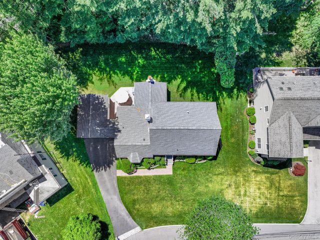 11 Overlook Road, Ardsley, NY 10502