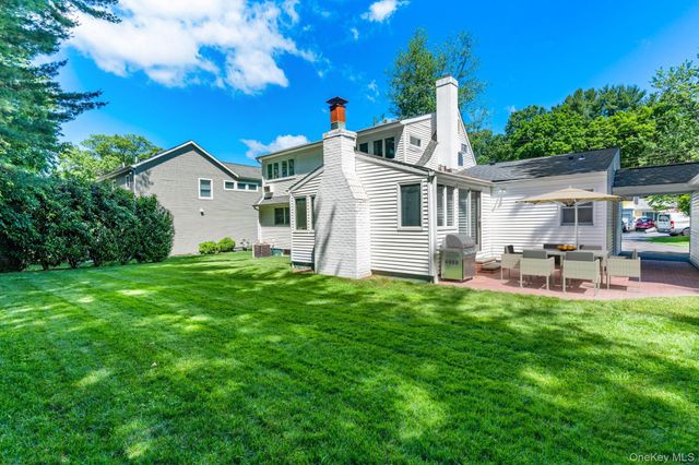 11 Overlook Road, Ardsley, NY 10502