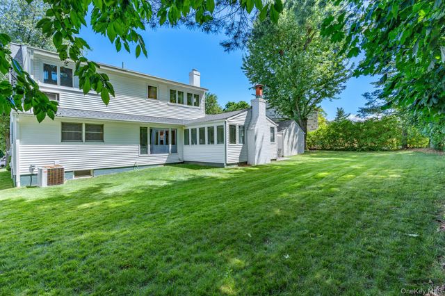 11 Overlook Road, Ardsley, NY 10502