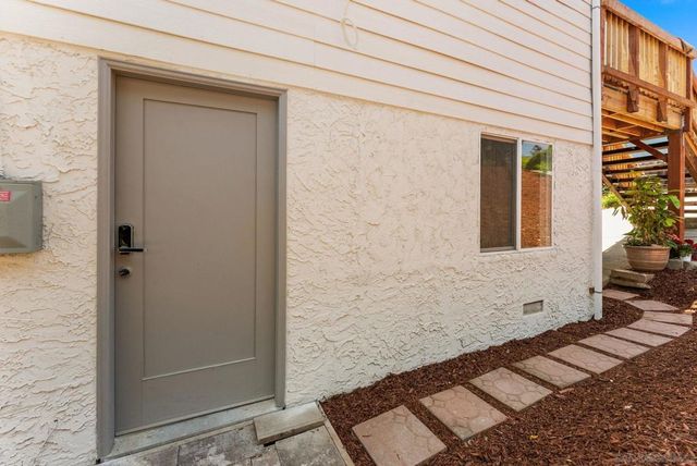 10111 Cliffwood Dr, La Mesa, CA 91941