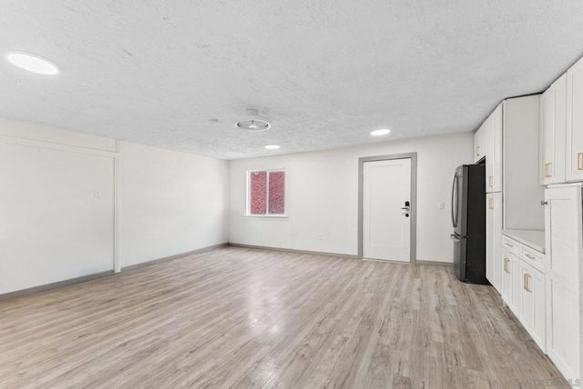 10111 Cliffwood Dr, La Mesa, CA 91941