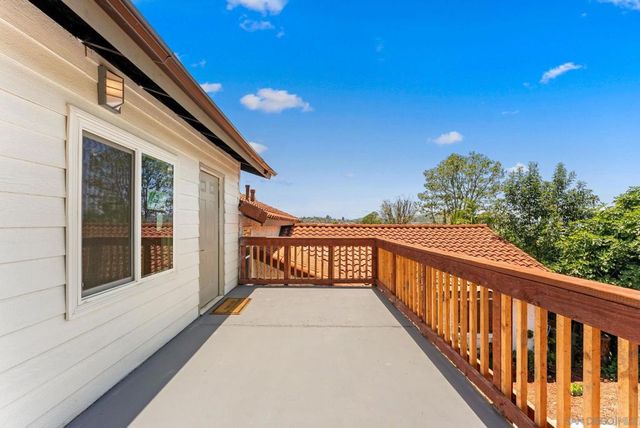 10111 Cliffwood Dr, La Mesa, CA 91941