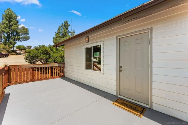 10111 Cliffwood Dr, La Mesa, CA 91941