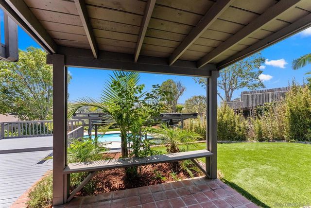 10111 Cliffwood Dr, La Mesa, CA 91941