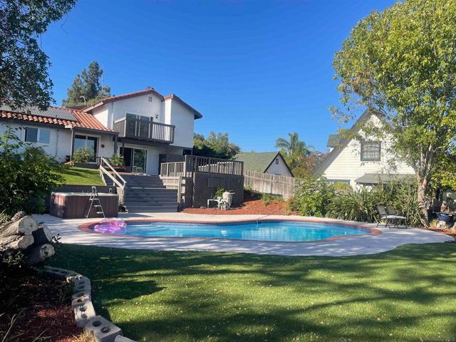 10111 Cliffwood Dr, La Mesa, CA 91941