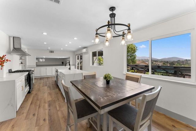 10111 Cliffwood Dr, La Mesa, CA 91941