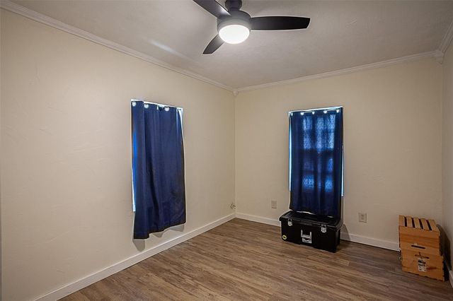 3817 Stuart Avenue, Groves, TX 77619