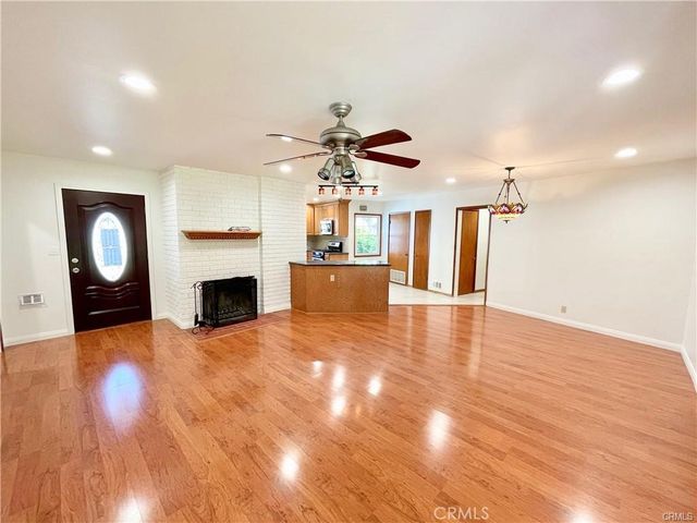 2624 N Towner Street, Santa Ana, CA 92706