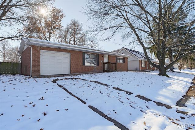 14 Wilson Park Drive, Granite City, IL 62040