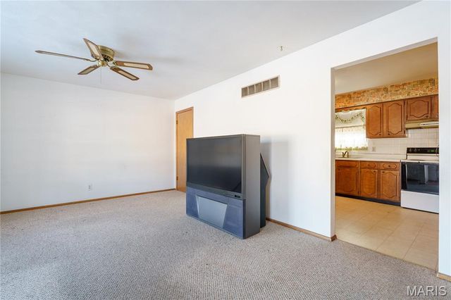 14 Wilson Park Drive, Granite City, IL 62040