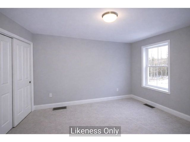 9 Mabel Way, South Burlington, VT 05403