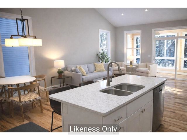 9 Mabel Way, South Burlington, VT 05403