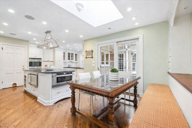 1185 Hill Road, Winnetka, IL 60093