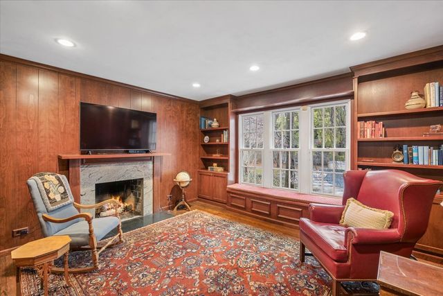 1185 Hill Road, Winnetka, IL 60093