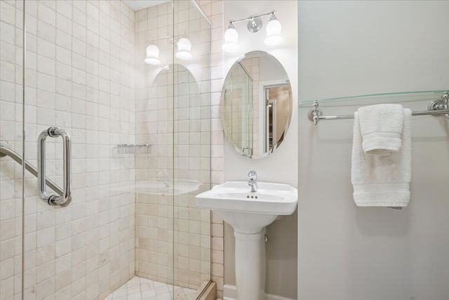 1185 Hill Road, Winnetka, IL 60093