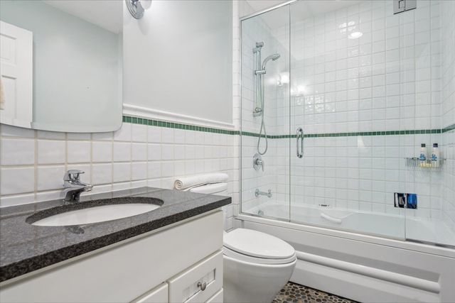 1185 Hill Road, Winnetka, IL 60093