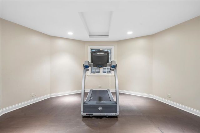 1185 Hill Road, Winnetka, IL 60093