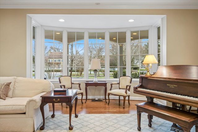 1185 Hill Road, Winnetka, IL 60093