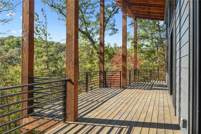 65 Wolf Creek Heights, Mineral Bluff, GA 30559
