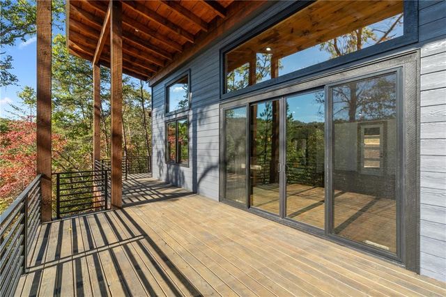 65 Wolf Creek Heights, Mineral Bluff, GA 30559