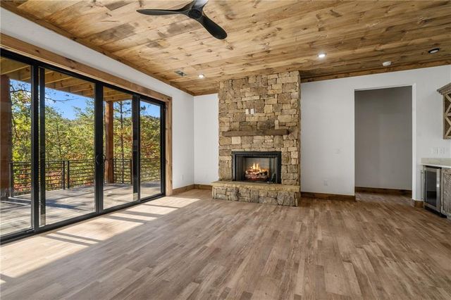 65 Wolf Creek Heights, Mineral Bluff, GA 30559