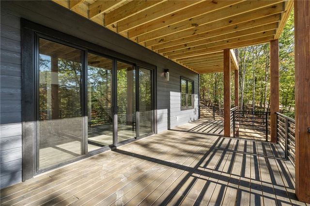 65 Wolf Creek Heights, Mineral Bluff, GA 30559