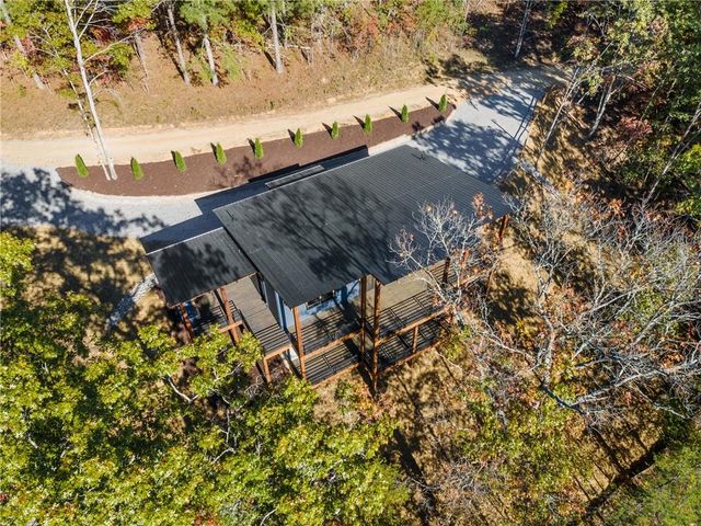 65 Wolf Creek Heights, Mineral Bluff, GA 30559