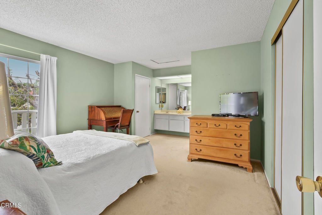 Image 16 of property listing at 228 Parkhaven Court, Fillmore, CA 93015