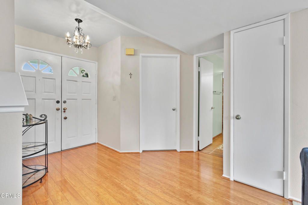 Image 5 of property listing at 228 Parkhaven Court, Fillmore, CA 93015