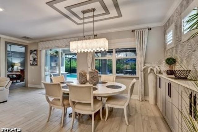426 Tamarindo LN, Naples, FL 34114