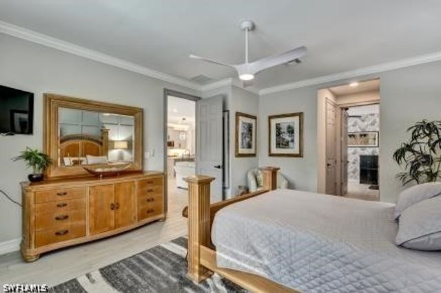 426 Tamarindo LN, Naples, FL 34114