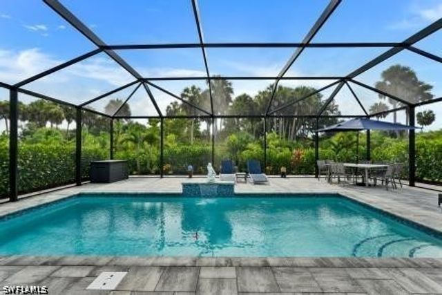 426 Tamarindo LN, Naples, FL 34114