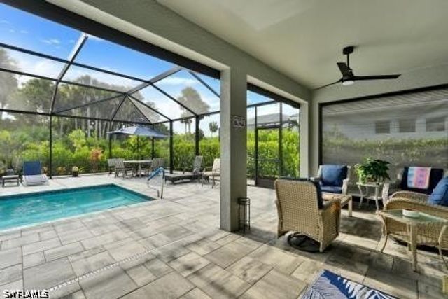 426 Tamarindo LN, Naples, FL 34114