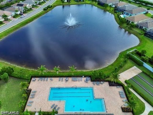 426 Tamarindo LN, Naples, FL 34114