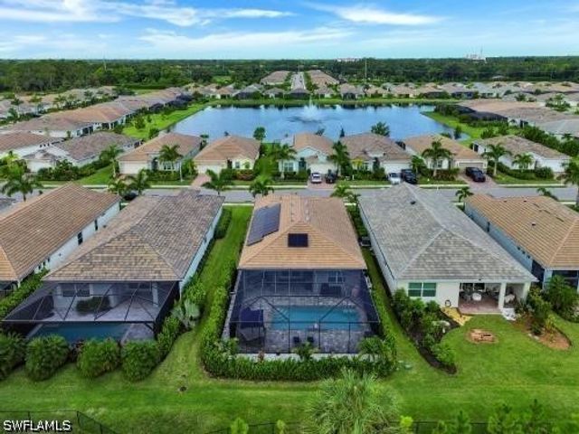 426 Tamarindo LN, Naples, FL 34114