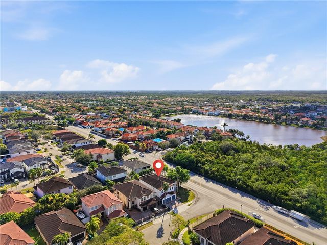 15184 SW 20th St, Miami, FL 33185