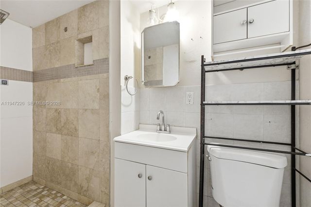 15184 SW 20th St, Miami, FL 33185