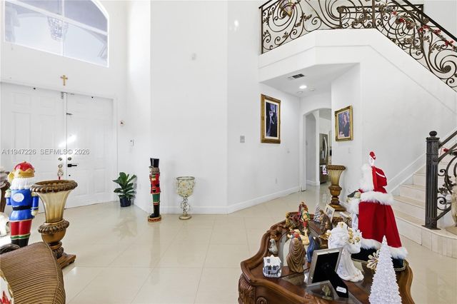 15184 SW 20th St, Miami, FL 33185