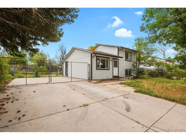15977 E 17th Pl, Aurora, CO 80011