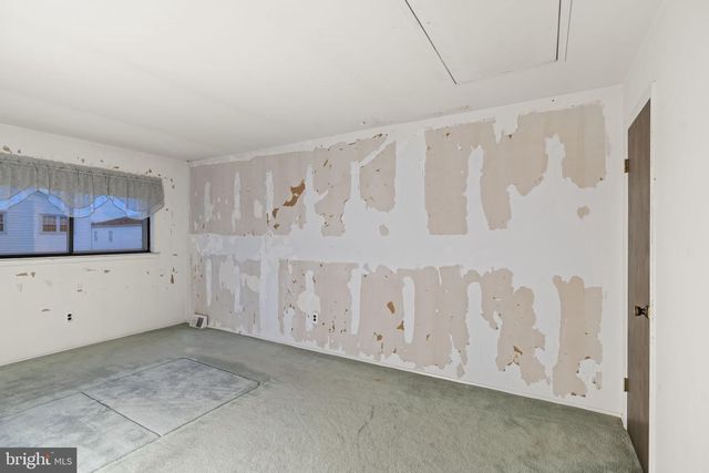 13020 KELVIN AVE, Philadelphia, PA 19116