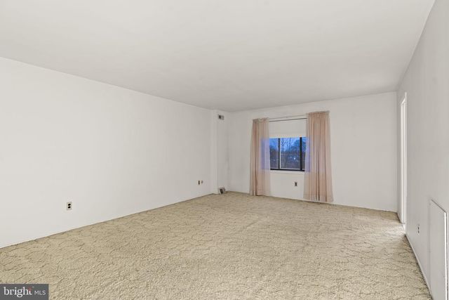 13020 KELVIN AVE, Philadelphia, PA 19116