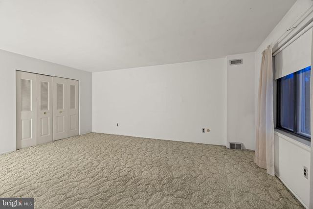 13020 KELVIN AVE, Philadelphia, PA 19116