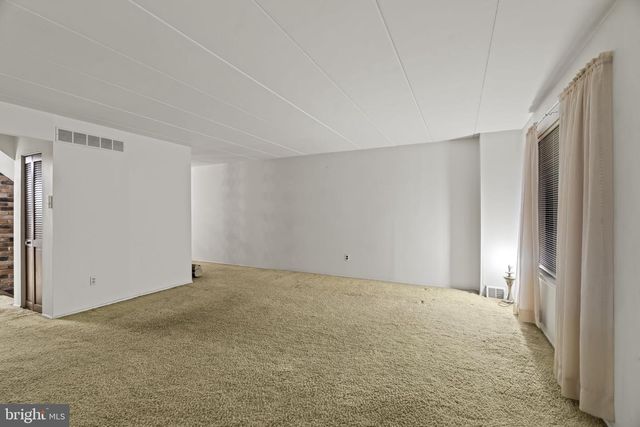 13020 KELVIN AVE, Philadelphia, PA 19116