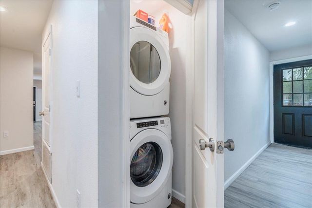 306 Juarez ST, San Marcos, TX 78666