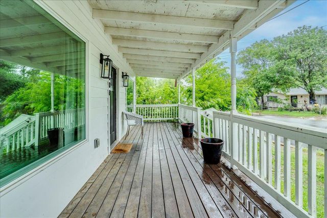 306 Juarez ST, San Marcos, TX 78666