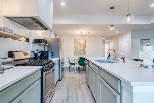 306 Juarez ST, San Marcos, TX 78666